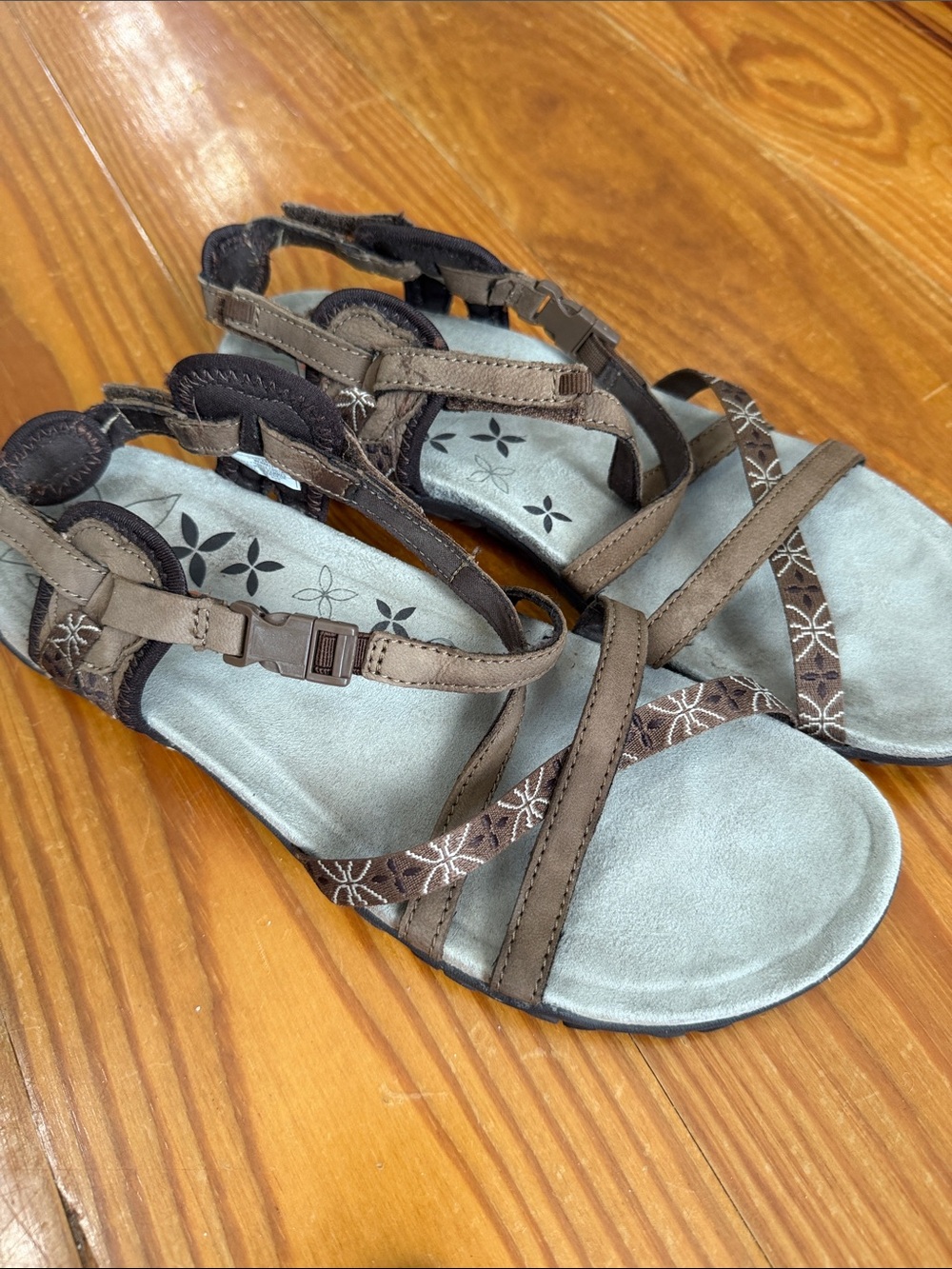 Merrell Brown Strappy Floral-Accent Women's Sandals